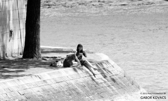 Picnic by the Seine - B&W (c) Gabor Kovacs 2013