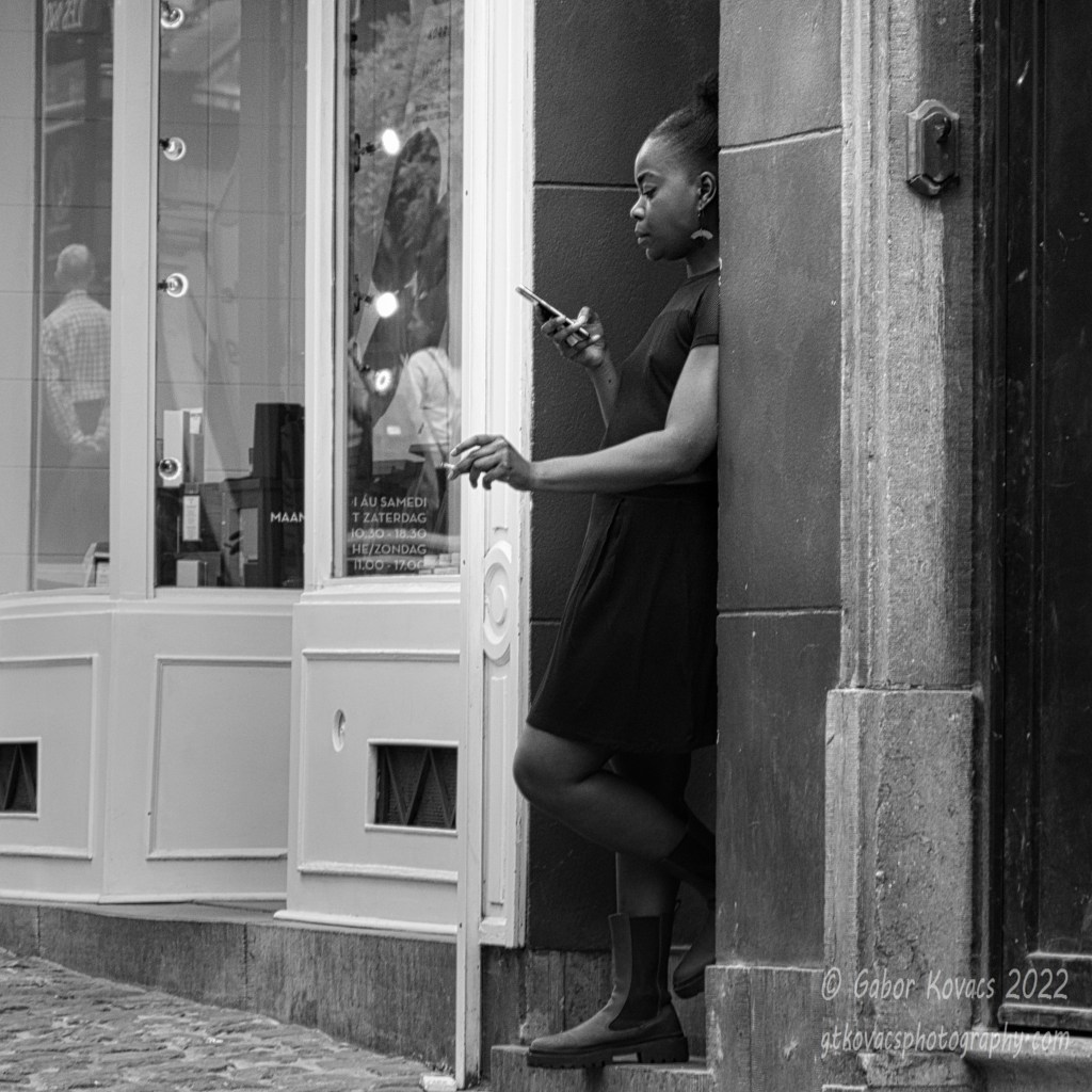 checking messages –&nbsp;Brussels